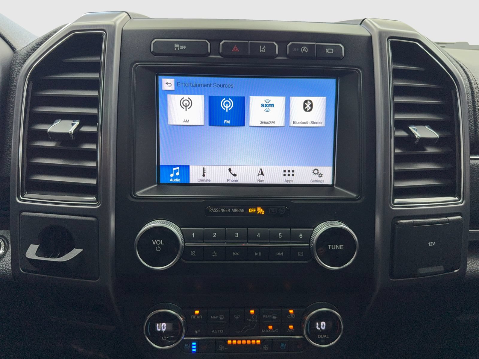 Used 2019 Ford Expedition Platinum RWD image 25