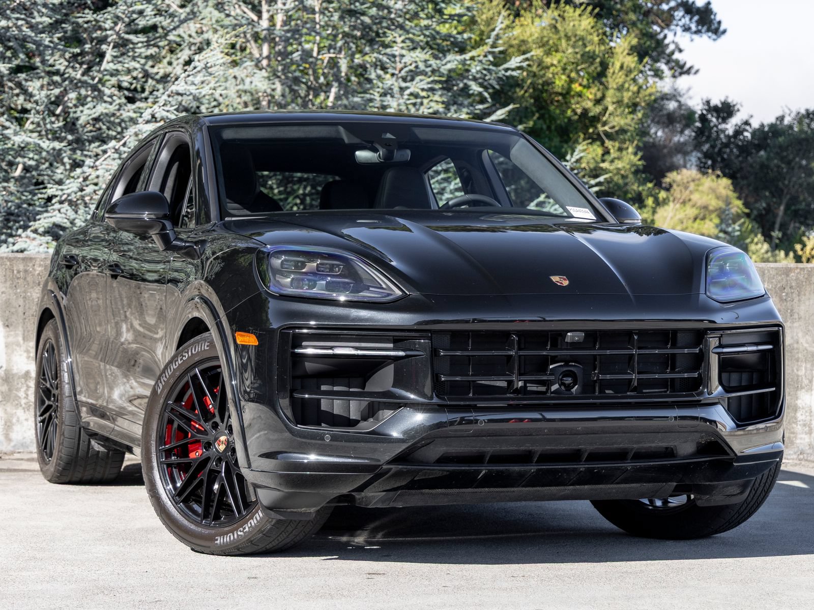 Certified 2025 Porsche Cayenne GTS AWD/4WD image 6