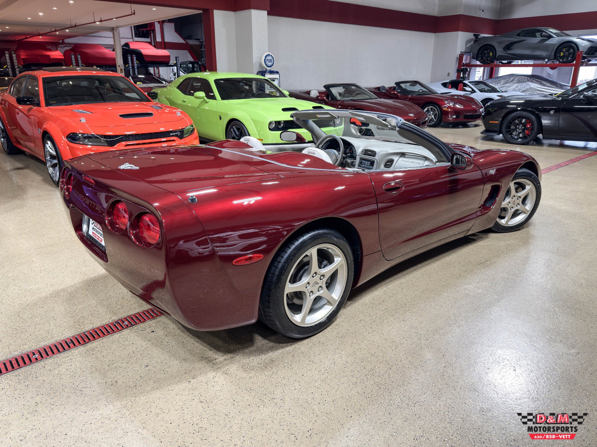 Used 2003 Chevrolet Corvette 50TH Anniversary Convertible w/ Preferred Equipment Group1 image 47