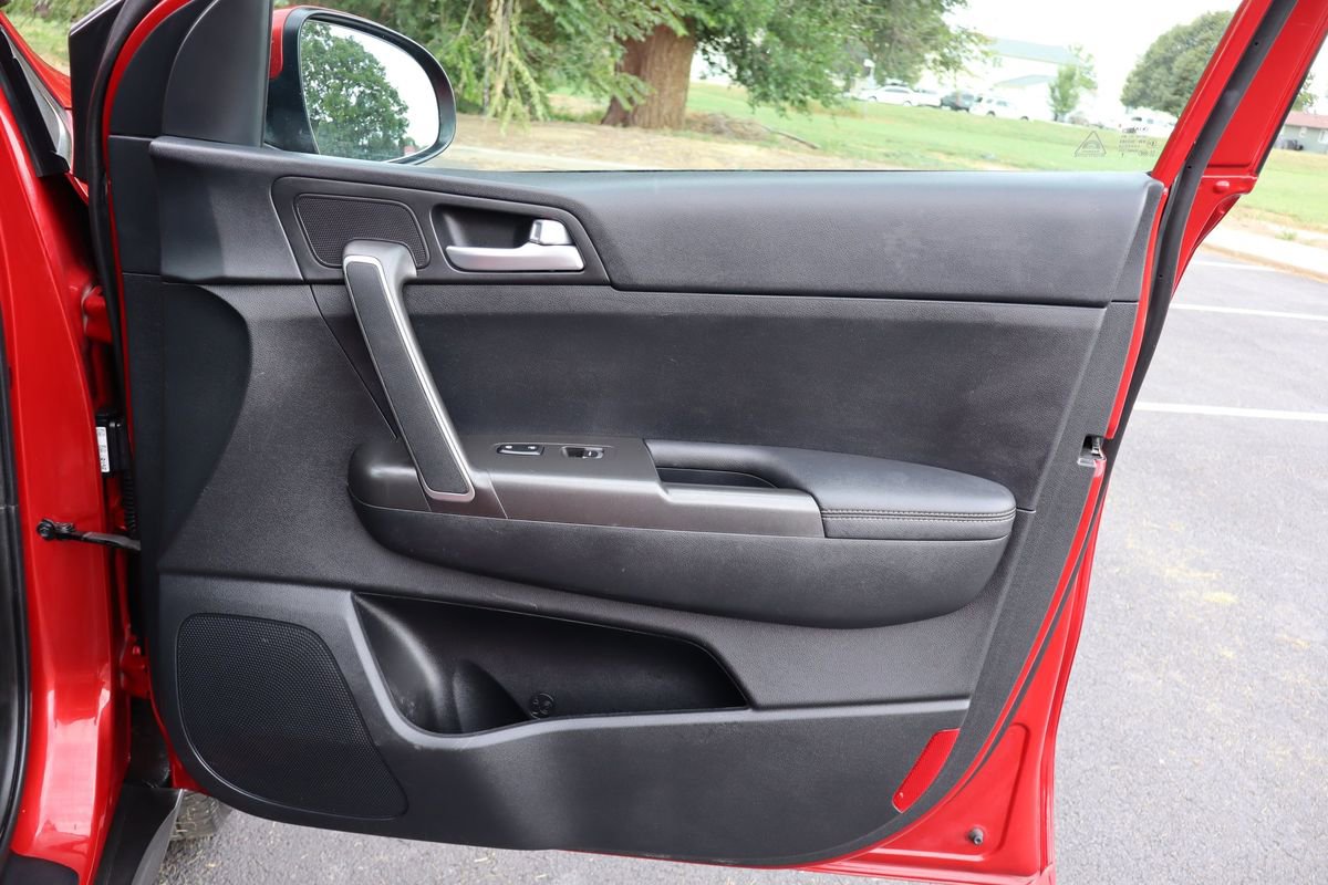 Used 2022 Kia Sportage LX image 26