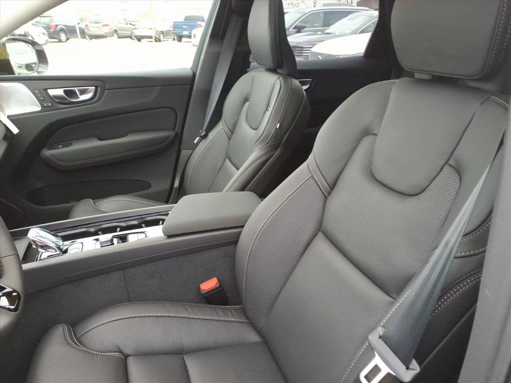 New 2026 Volvo XC60 B5 Ultra w/ Protection Package Premier image 4