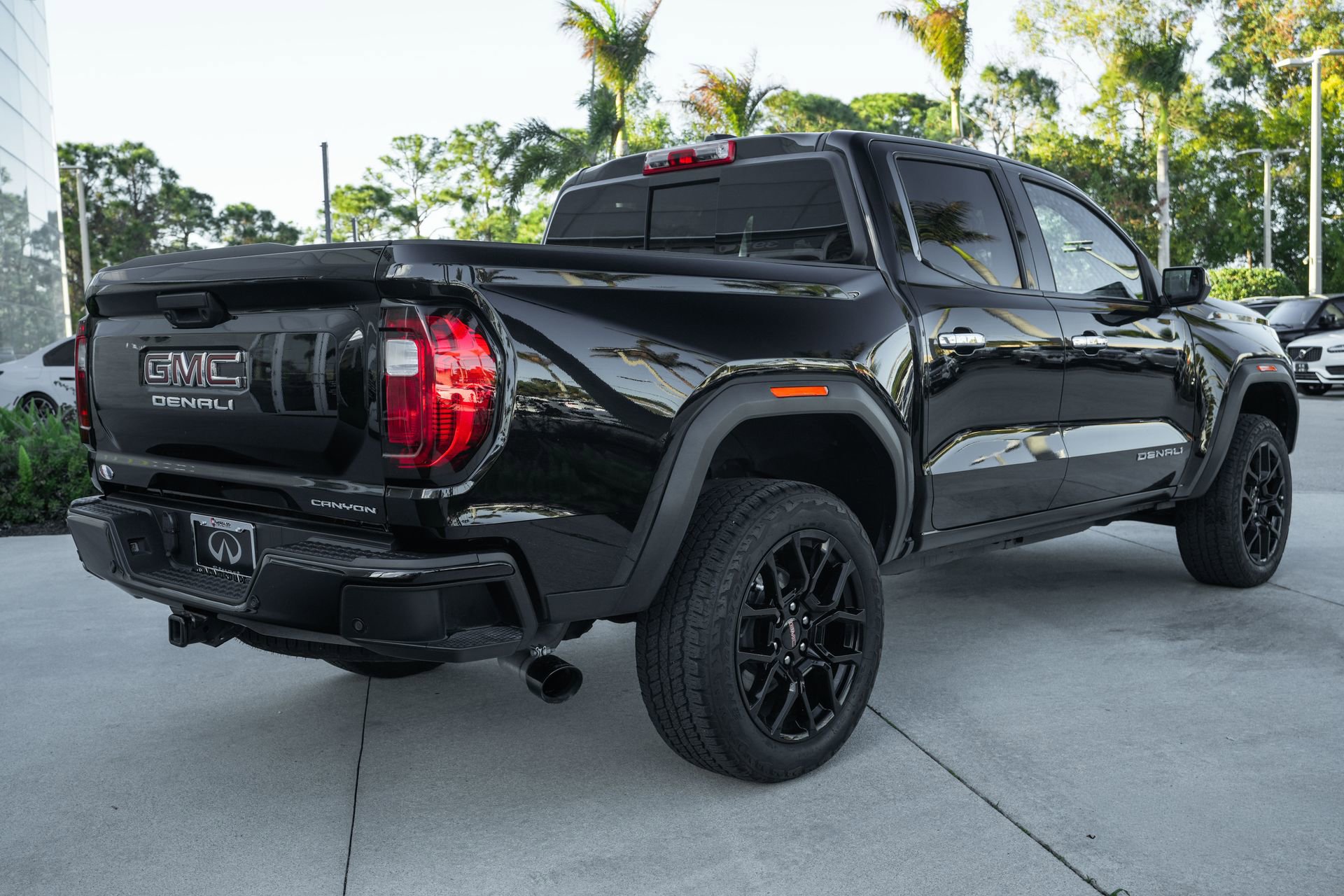 Used 2024 GMC Canyon Denali w/ LPO, Denali Black Edition image 25