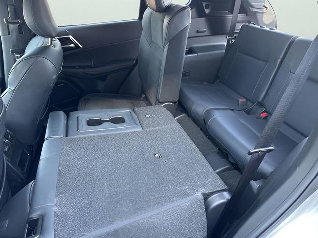 Used 2025 Mitsubishi Outlander SE image 30