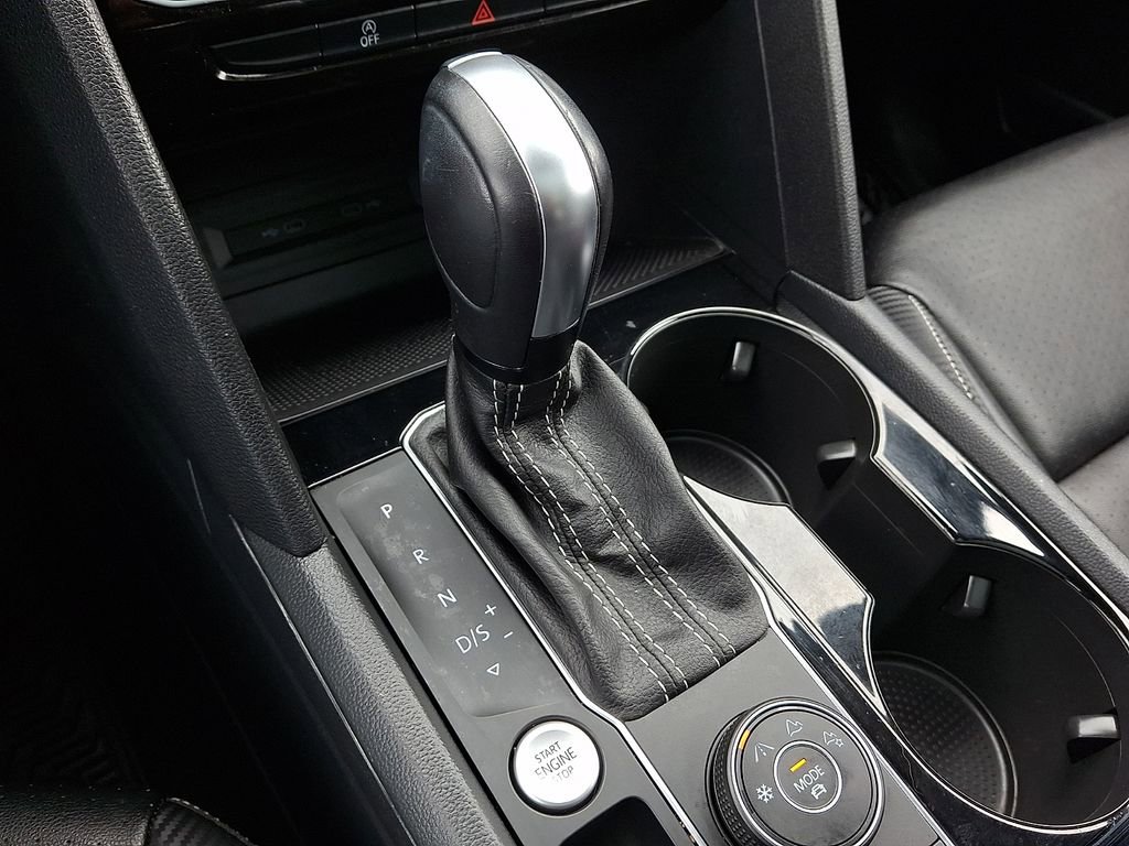 Certified 2022 Volkswagen Atlas Cross Sport SE image 15