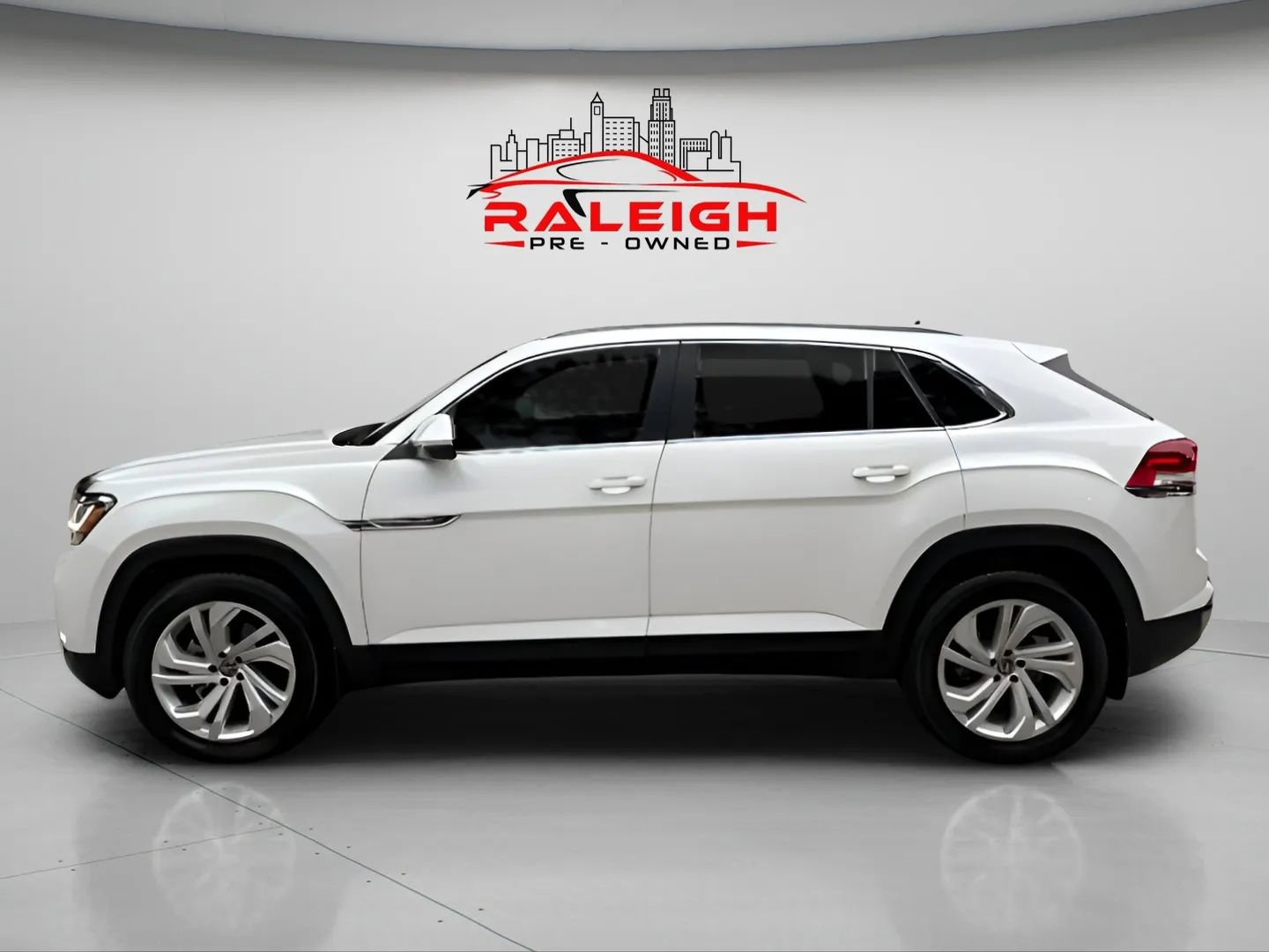 Used 2021 Volkswagen Atlas Cross Sport SEL image 4
