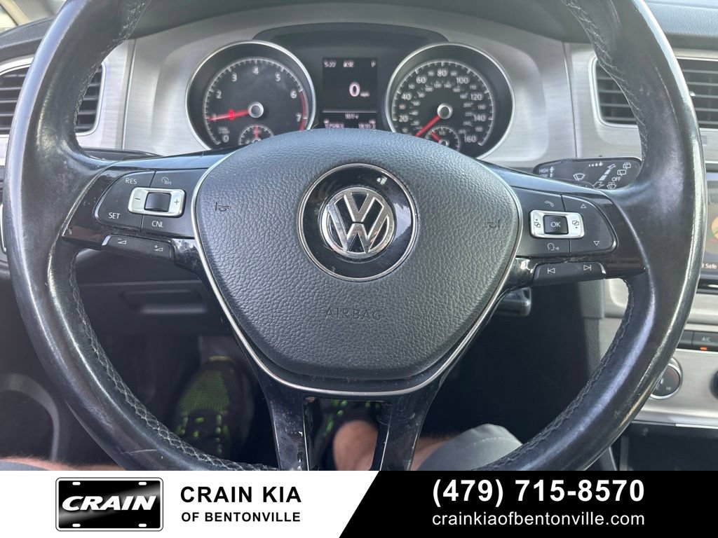 Used 2016 Volkswagen Golf S FWD image 21