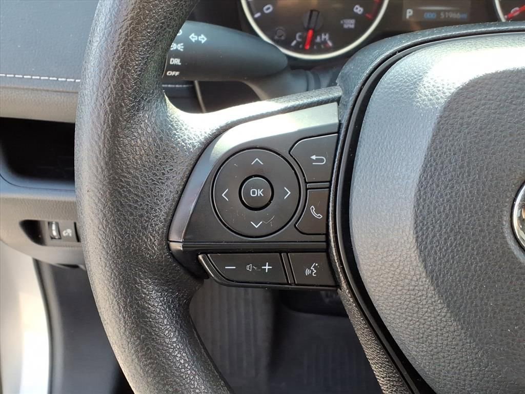 Used 2021 Toyota RAV4 LE FWD image 25