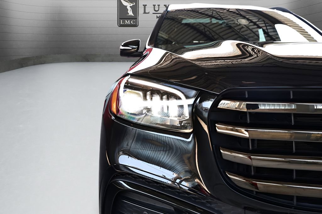 Used 2025 Mercedes-Benz GLS 450 4MATIC image 15