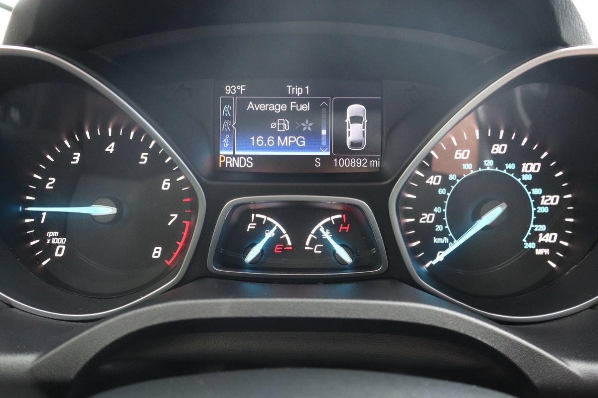 Used 2015 Ford Escape Titanium w/ Equipment Group 301A AWD/4WD image 34
