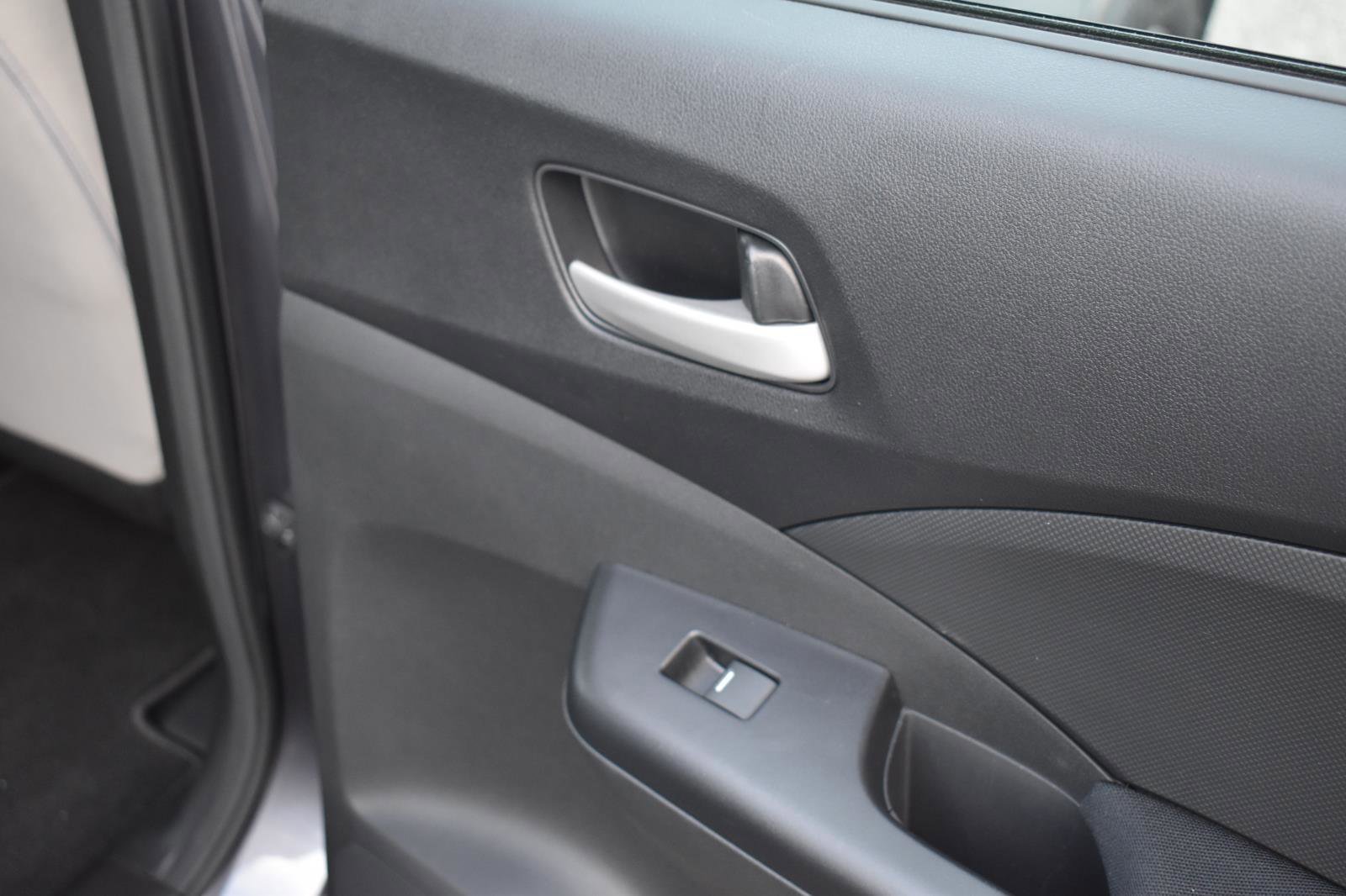 Used 2016 Honda CR-V LX image 31