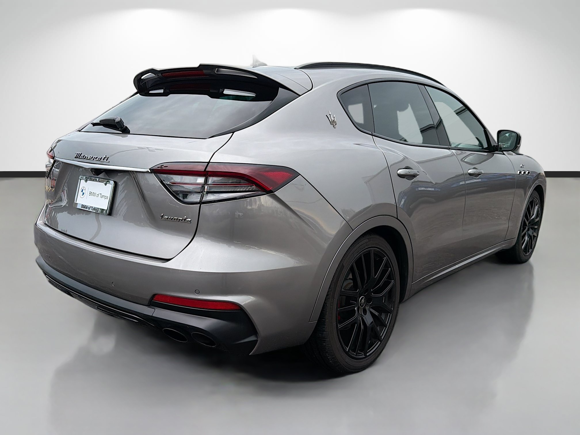 Used 2022 Maserati Levante GT AWD/4WD image 3