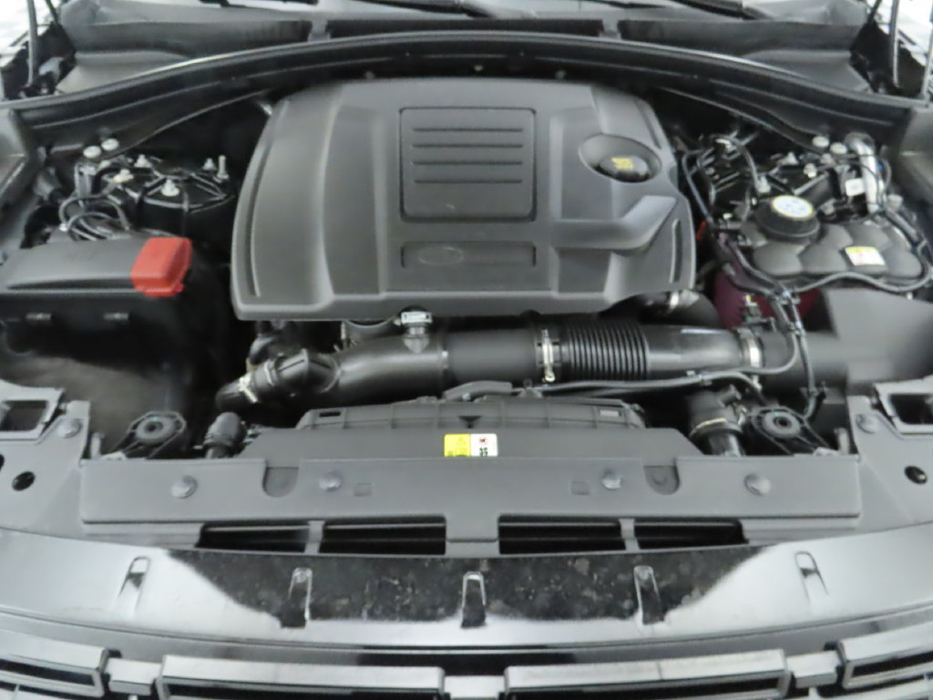 Used 2026 Land Rover Range Rover Velar S AWD/4WD image 30