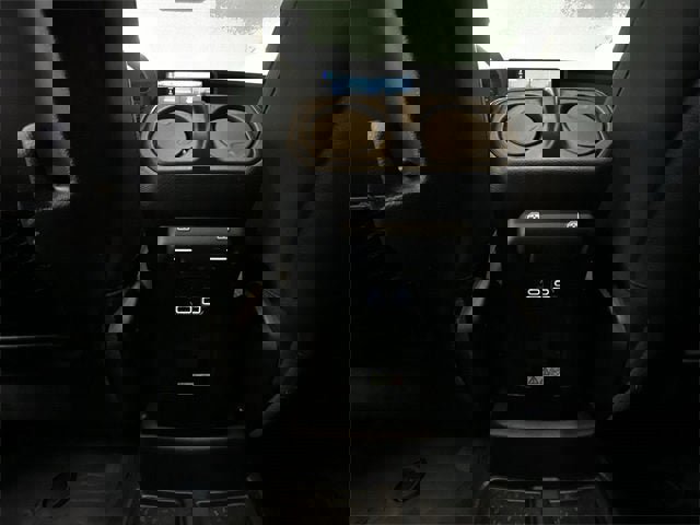 Used 2024 Jeep Wrangler Unlimited Rubicon 4xe w/ Convenience Group image 20