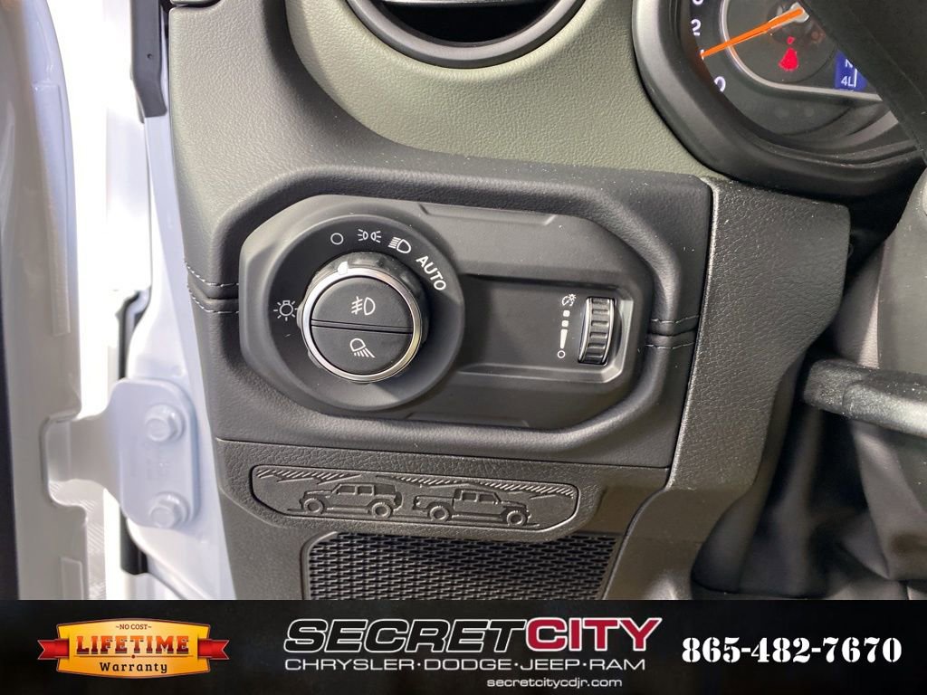 New 2026 Jeep Gladiator Mojave image 15