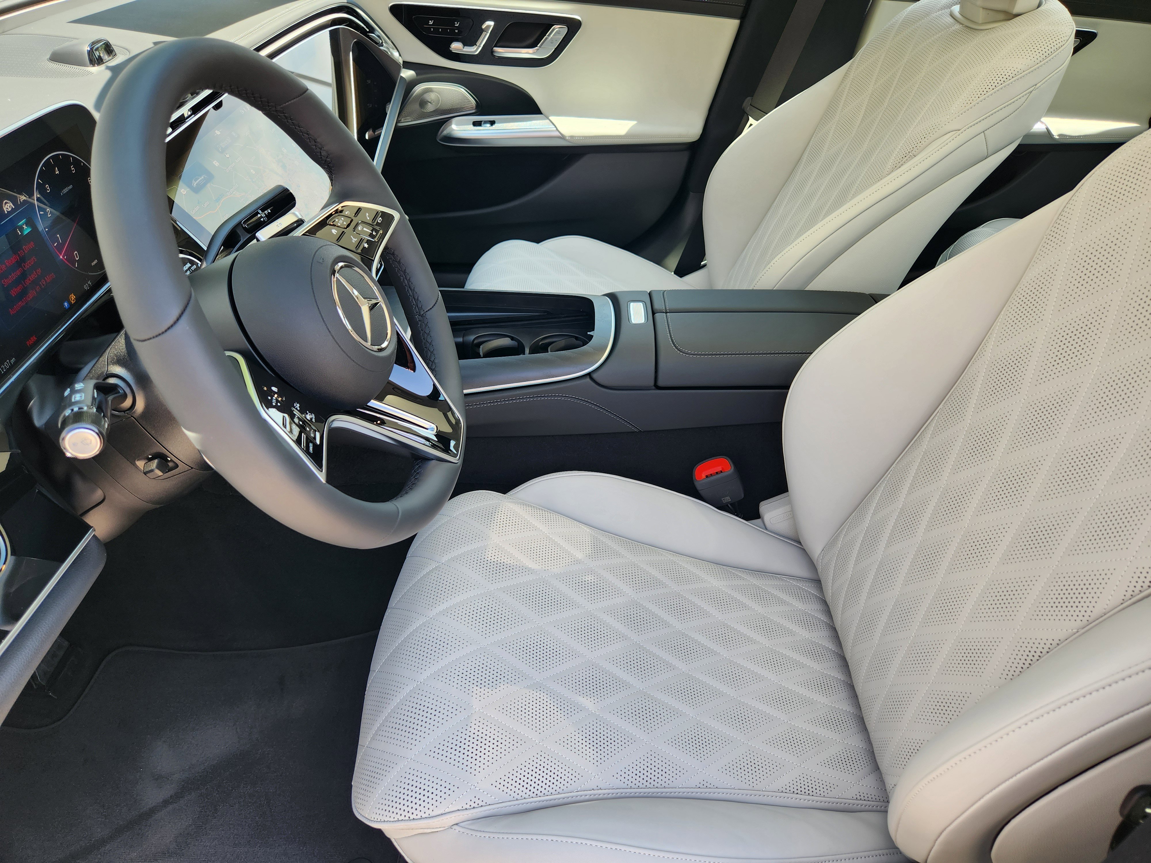 New 2026 Mercedes-Benz E 350 4MATIC Sedan image 14