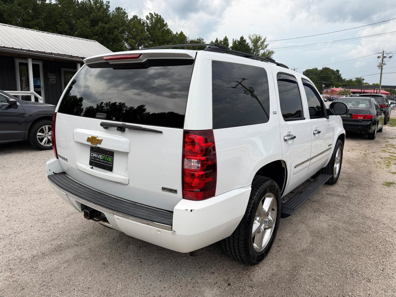 Used 2011 Chevrolet Tahoe LTZ AWD/4WD image 5