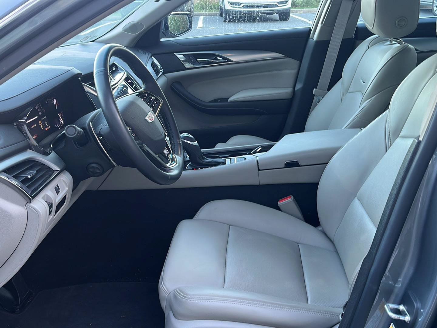 Used 2019 Cadillac CTS Luxury RWD image 6