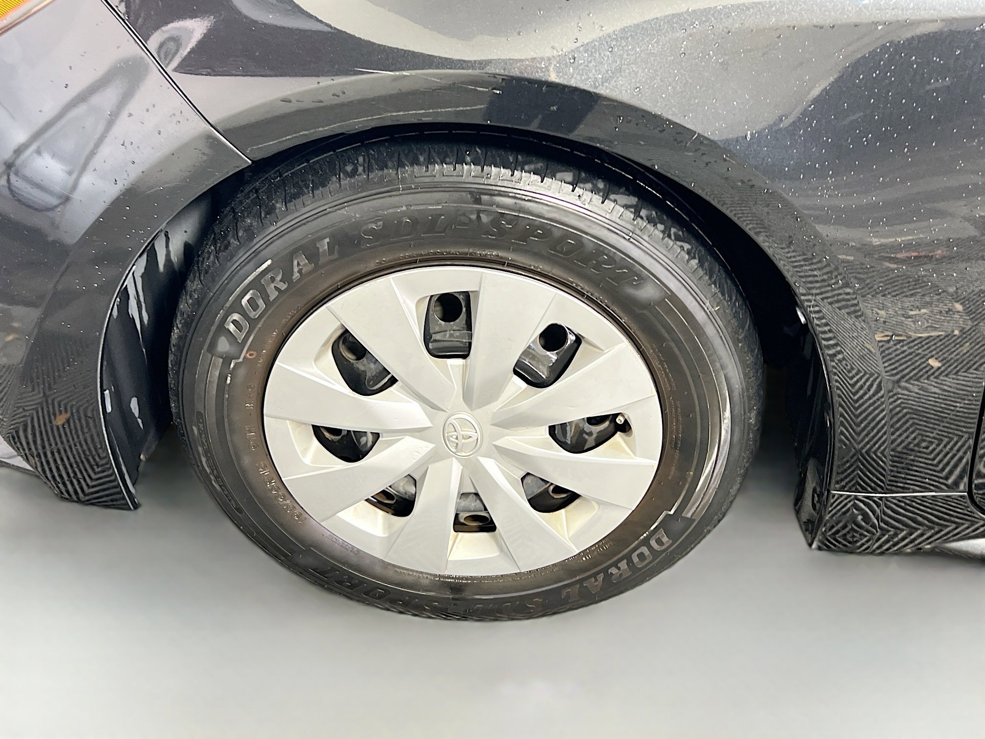 Used 2020 Toyota Corolla L image 13