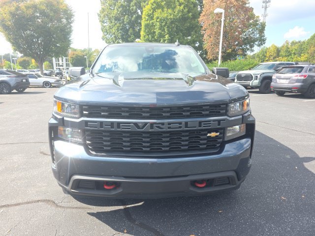Used 2022 Chevrolet Silverado 1500 Custom w/ Safety Confidence Package RWD image 2