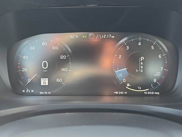 Used 2021 Volvo S60 T6 Momentum w/ Premium Package image 22