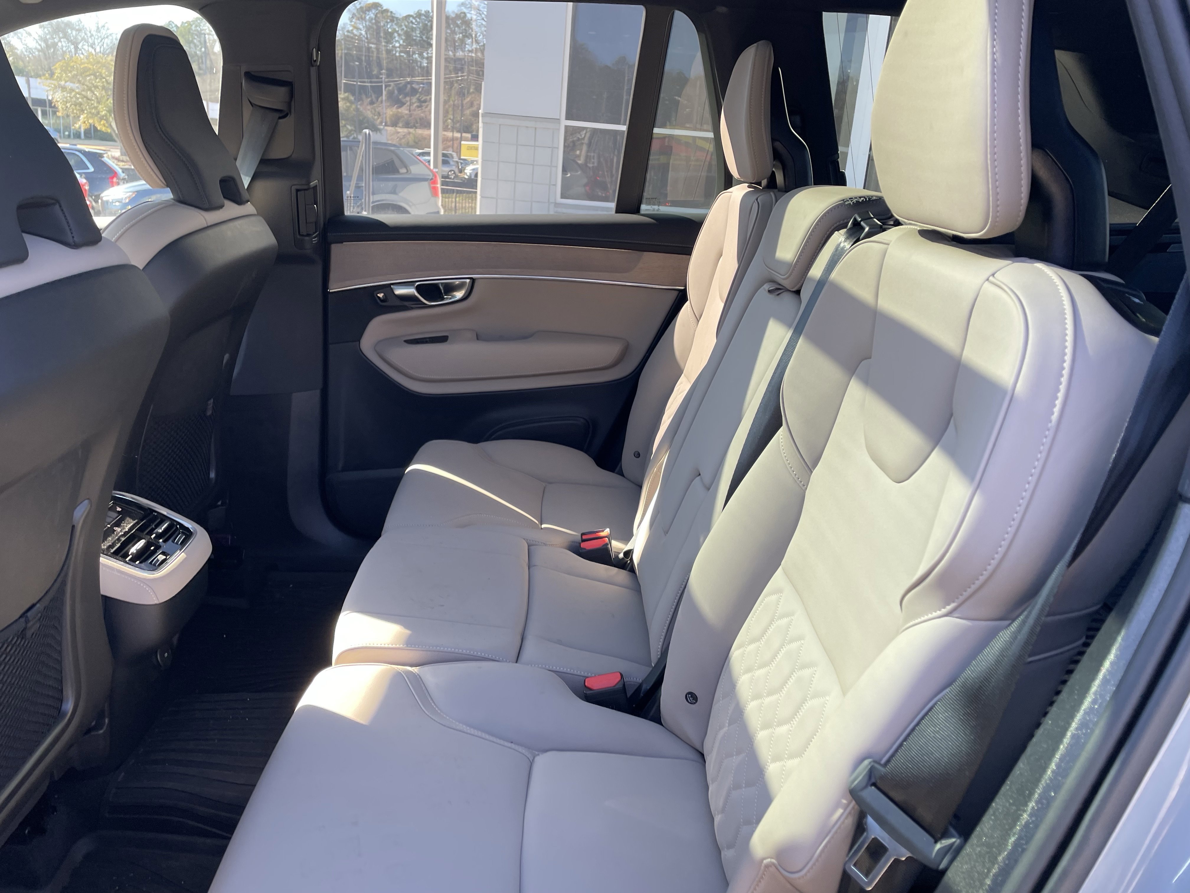 New 2026 Volvo XC90 B6 Plus w/ Protection Package Premier image 12