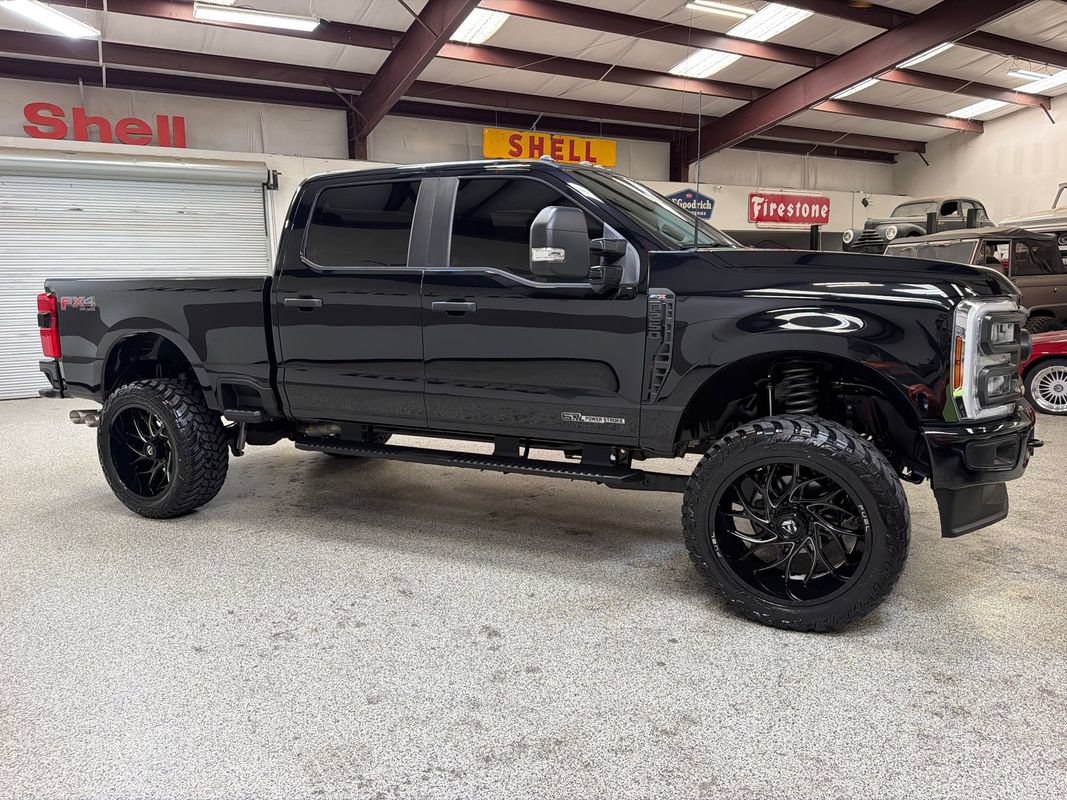 Used 2024 Ford F250 XL w/ STX Appearance Package AWD/4WD image 10