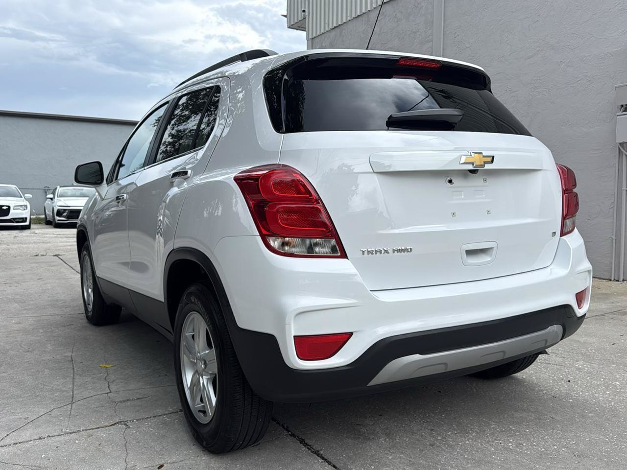Used 2019 Chevrolet Trax LT w/ LT Convenience Package AWD/4WD image 14