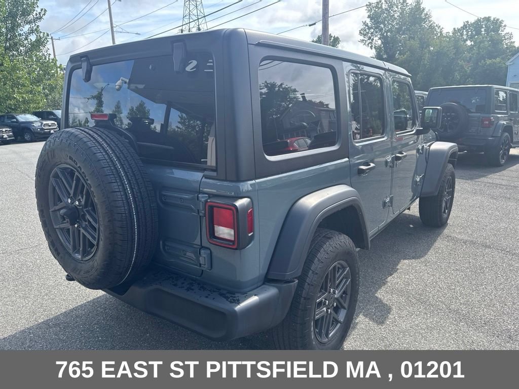 Used 2024 Jeep Wrangler Unlimited Sport AWD/4WD image 8