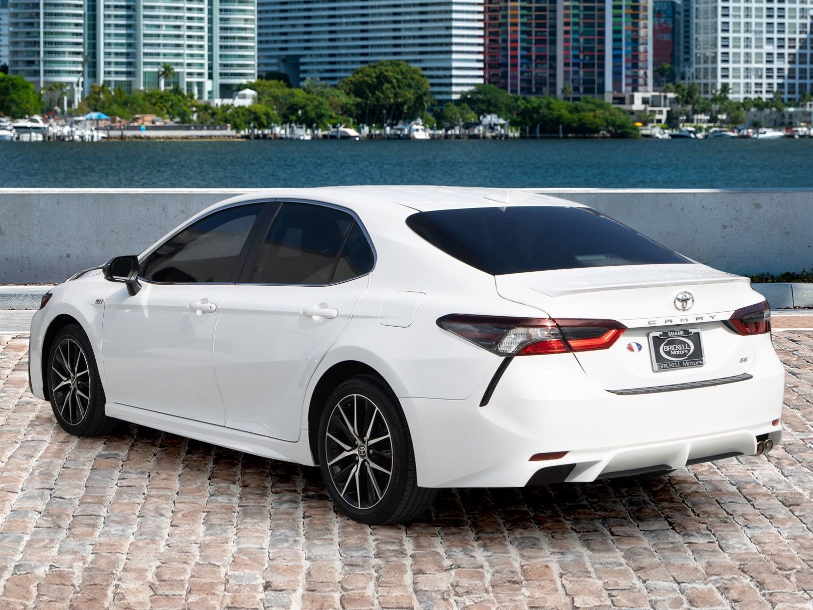 Used 2023 Toyota Camry SE image 7