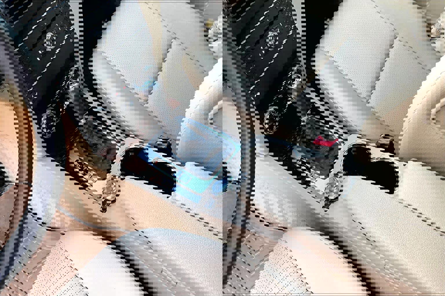 Used 2012 Mercedes-Benz GLK 350 2WD image 16