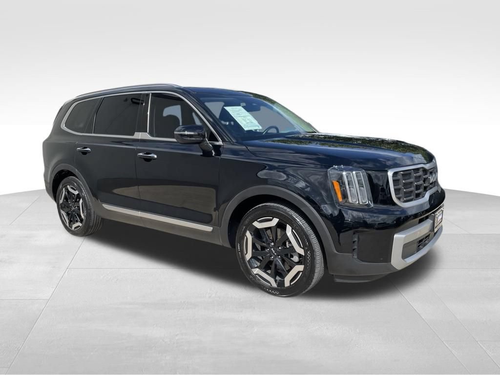 Used 2023 Kia Telluride S w/ S Sunroof Package AWD/4WD image 3