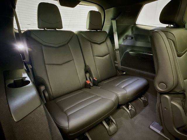 Used 2023 Cadillac XT6 Premium Luxury image 31