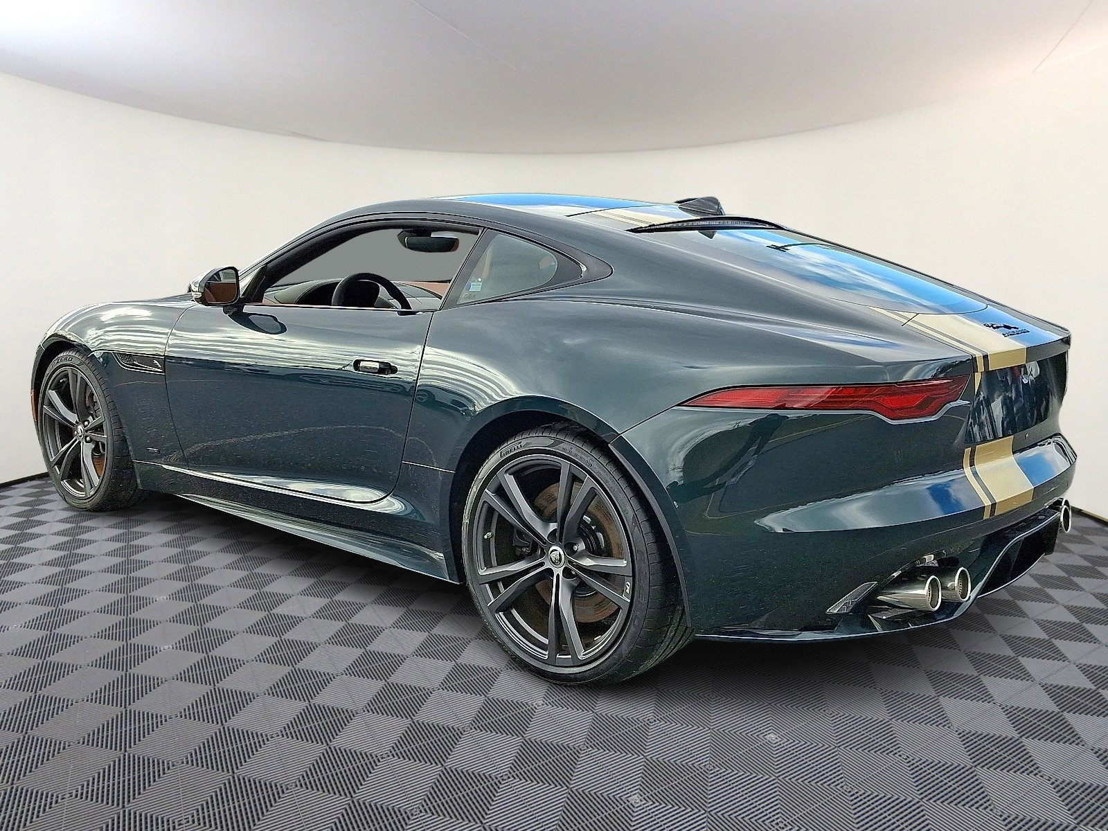 New 2024 Jaguar F-TYPE R image 2