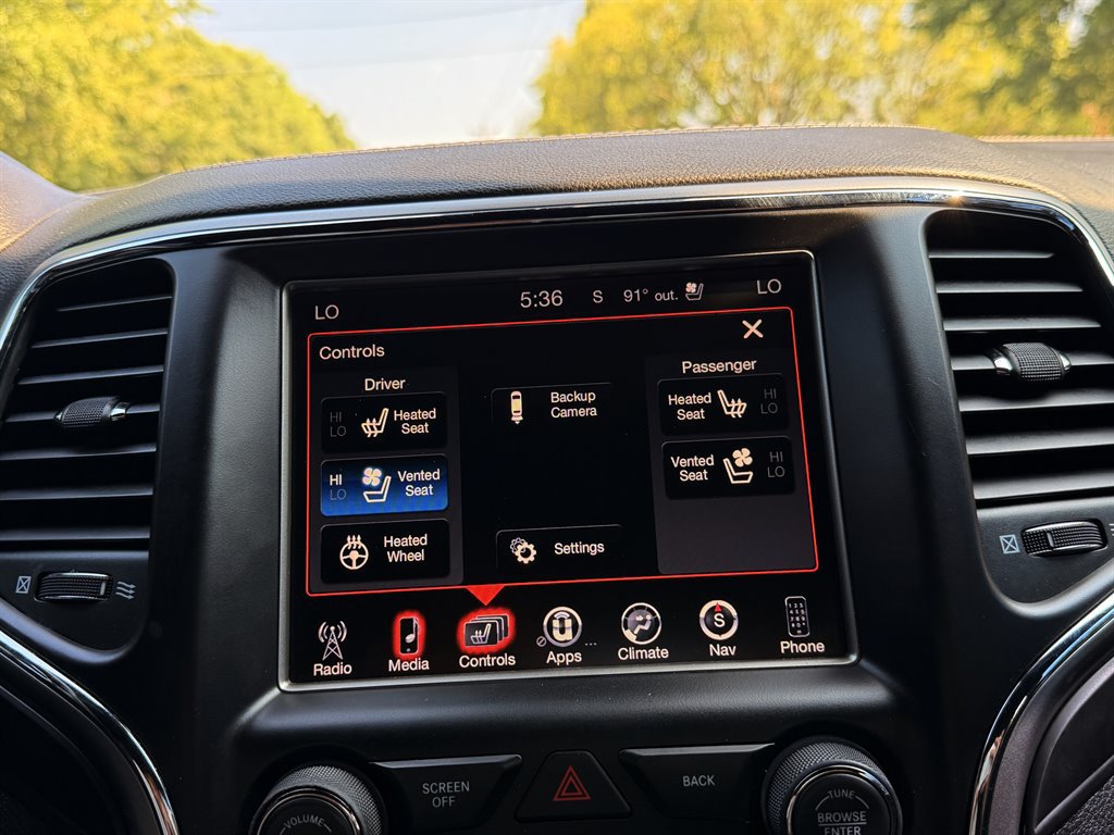 Used 2017 Jeep Grand Cherokee SRT AWD/4WD image 17