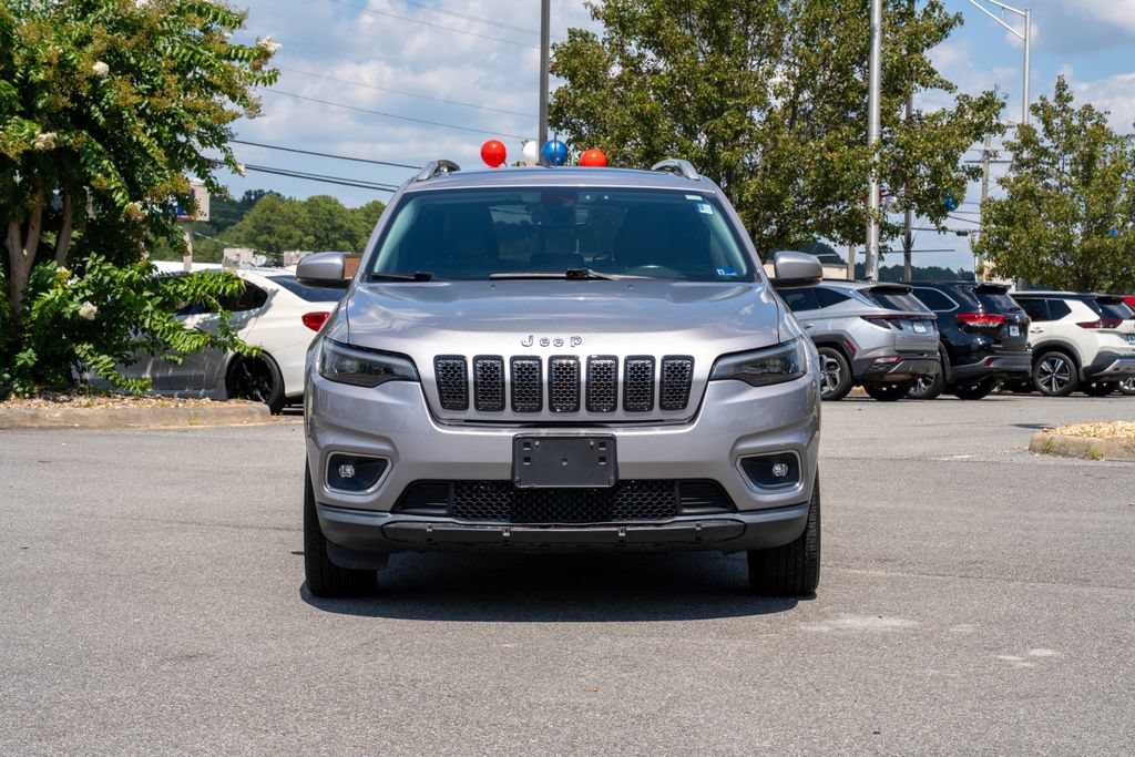 Used 2019 Jeep Cherokee Limited AWD/4WD image 2