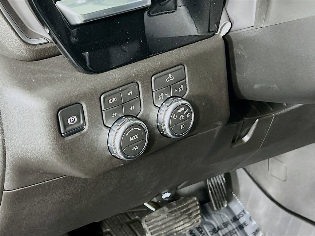 New 2026 GMC Sierra 1500 Elevation image 8