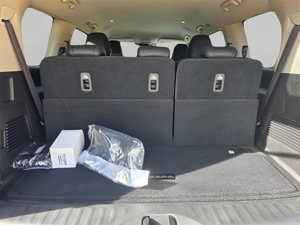 New 2026 Nissan Armada SV image 8