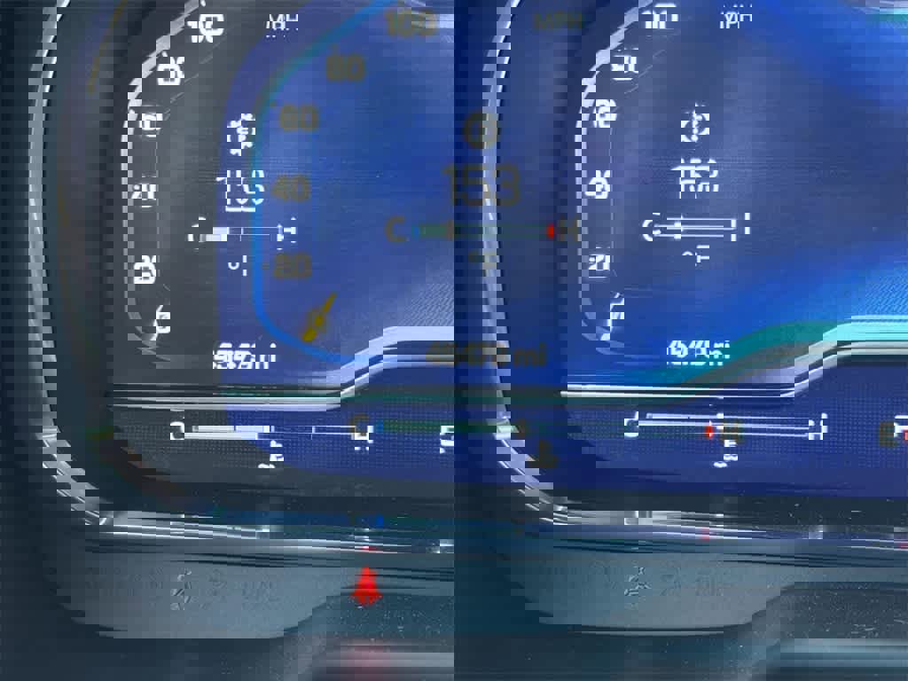 Used 2023 Chevrolet Suburban Premier image 20