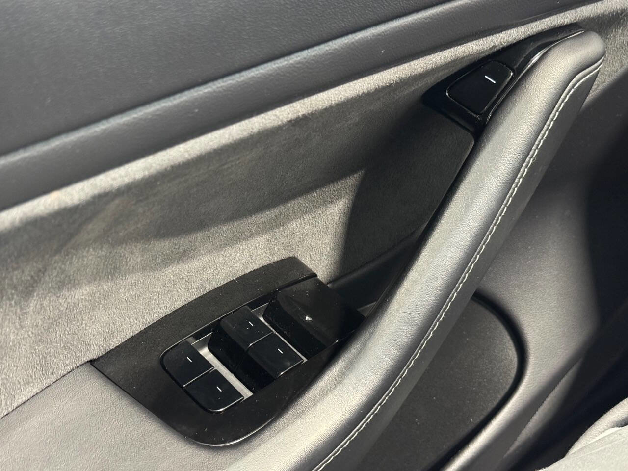 Used 2019 Tesla Model 3 Mid Range image 29