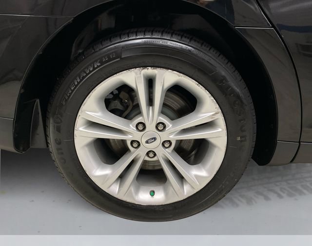 Used 2014 Ford Taurus SEL FWD image 17