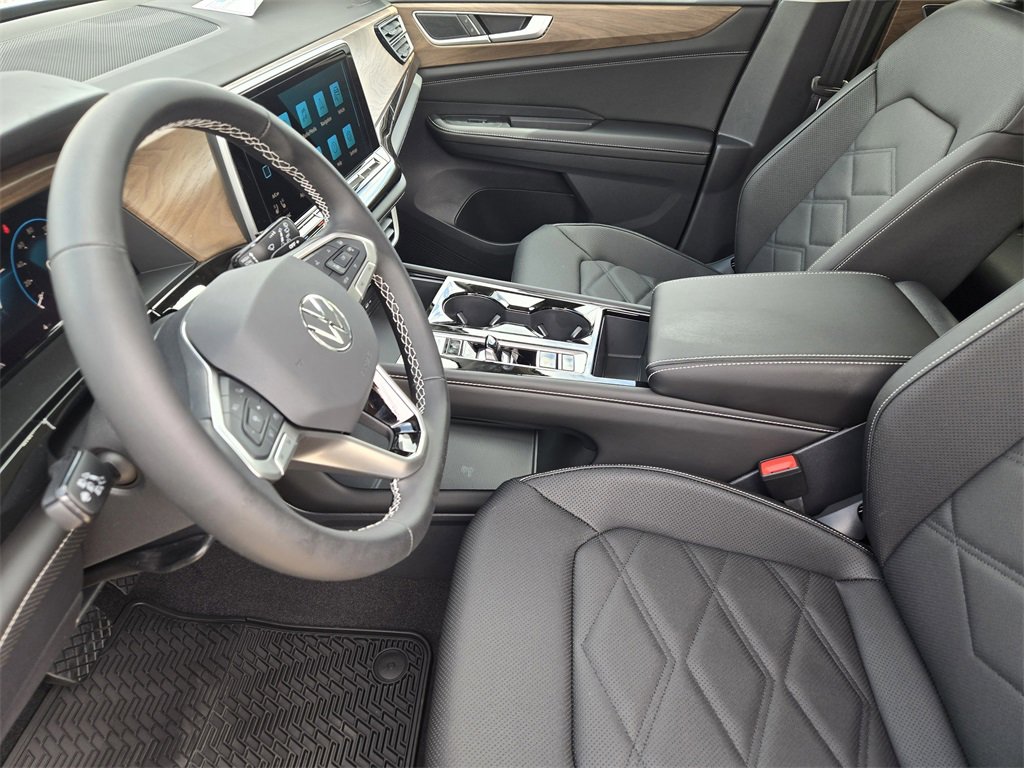 New 2026 Volkswagen Atlas SE image 11