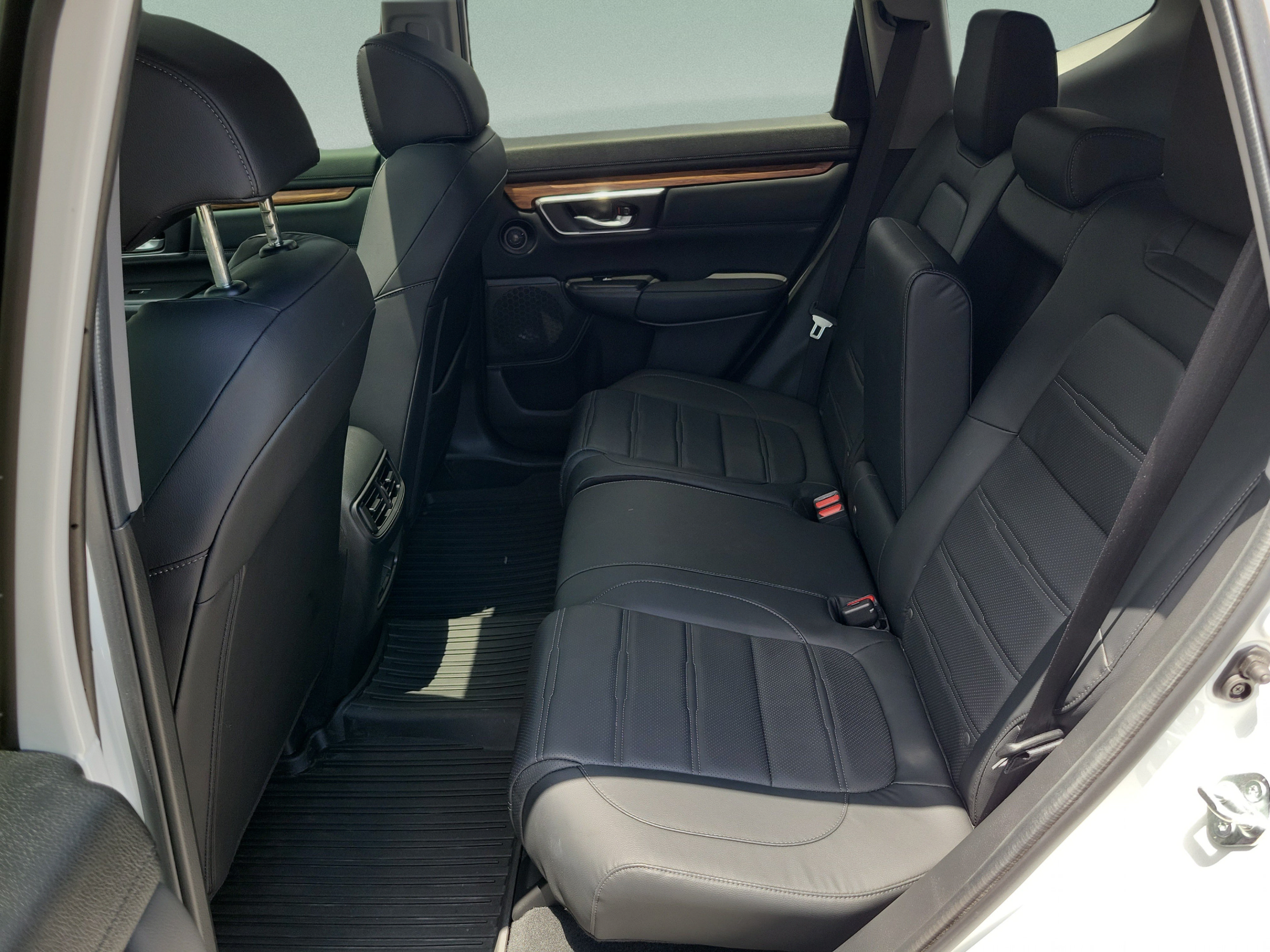 Used 2021 Honda CR-V EX-L image 9