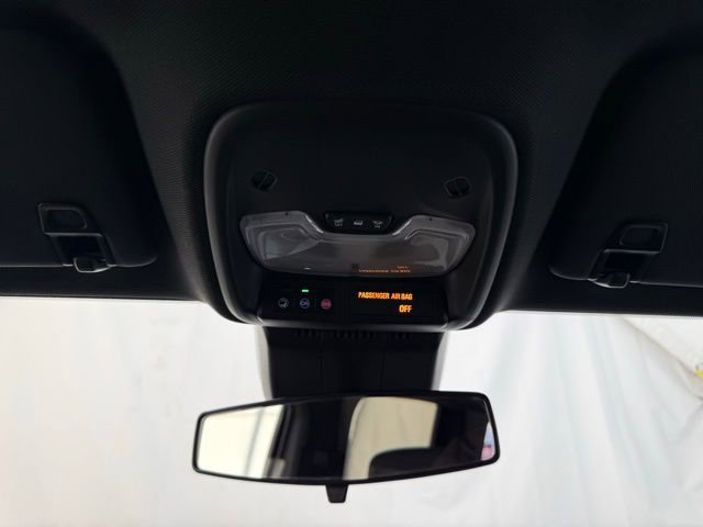 Used 2024 Chevrolet Colorado W/T image 37