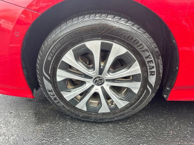 Used 2020 Toyota Prius XLE w/ Advanced Technology Package AWD/4WD image 18