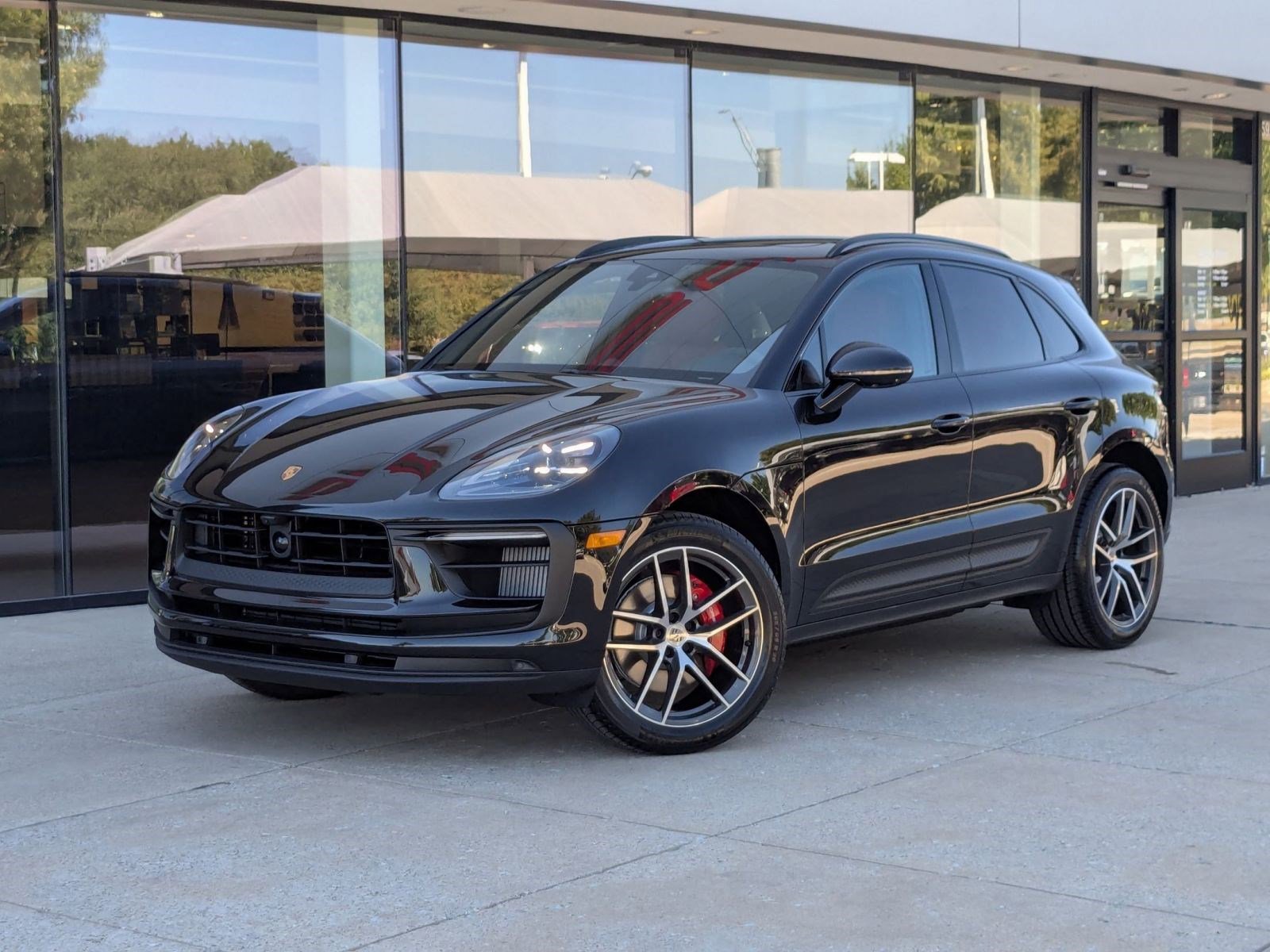 New 2026 Porsche Macan S AWD/4WD image 1