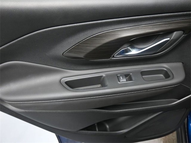 Used 2022 GMC Terrain SLE w/ Driver Convenience Package image 19