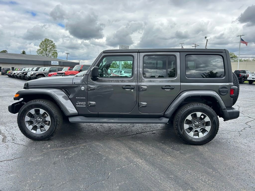 Used 2023 Jeep Wrangler Unlimited Sahara w/ Dual Top Group AWD/4WD image 7