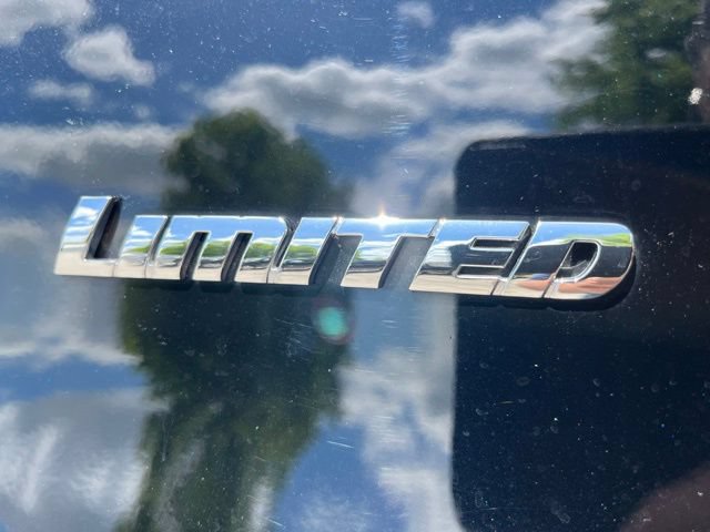 Used 2022 Toyota 4Runner Limited AWD/4WD image 29