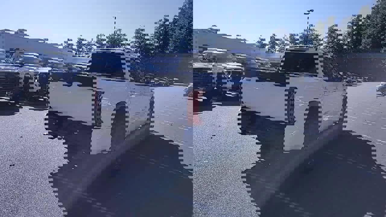 New 2026 Toyota Tundra SR5 image 8