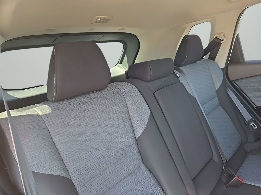 Used 2021 Nissan Rogue SV image 17